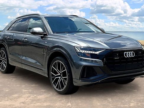 Used 2020 Audi Q8 Premium Plus w/ Premium Plus Package AWD/4WD image 3