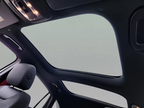 New 2026 Mercedes-Benz GLA 35 AMG 4MATIC image 21