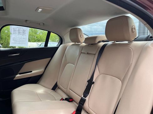 Used 2017 Jaguar XE Premium AWD/4WD image 20
