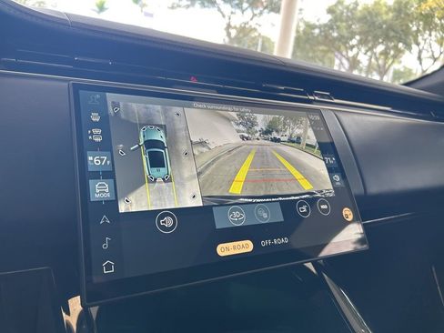 Used 2024 Land Rover Range Rover Sport Dynamic SE image 9