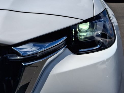 Certified 2024 MAZDA CX-90 Plug-In Hybrid w/ Premium Plus AWD/4WD image 11