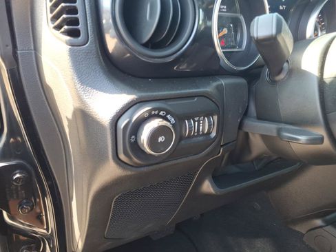 Used 2022 Jeep Wrangler Unlimited Sport AWD/4WD image 18