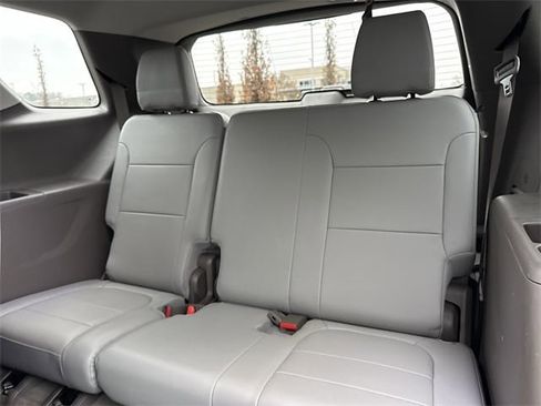 Used 2020 Chevrolet Traverse Premier w/ LPO, Floor Liner Package image 15