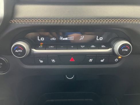 Used 2026 MAZDA CX-50 AWD 2.5 Hybrid w/ Premium Pkg image 14