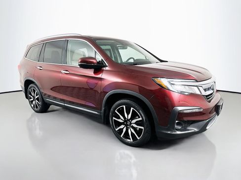 Used 2021 Honda Pilot Touring image 1