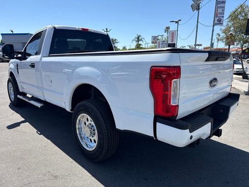Used 2018 Ford F250 XL w/ Power Equipment Group RWD image 3