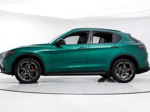 New 2026 Alfa Romeo Stelvio Sprint w/ Convenience Package AWD/4WD image 2