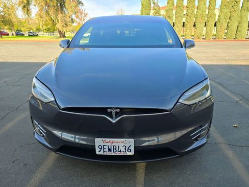 Used 2019 Tesla Model X Long Range image 2
