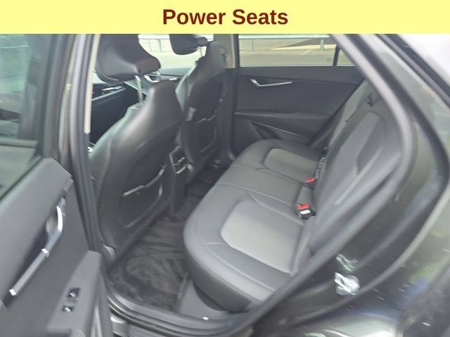 Used 2024 Kia Niro Wind w/ Wind Preserve Package FWD image 13