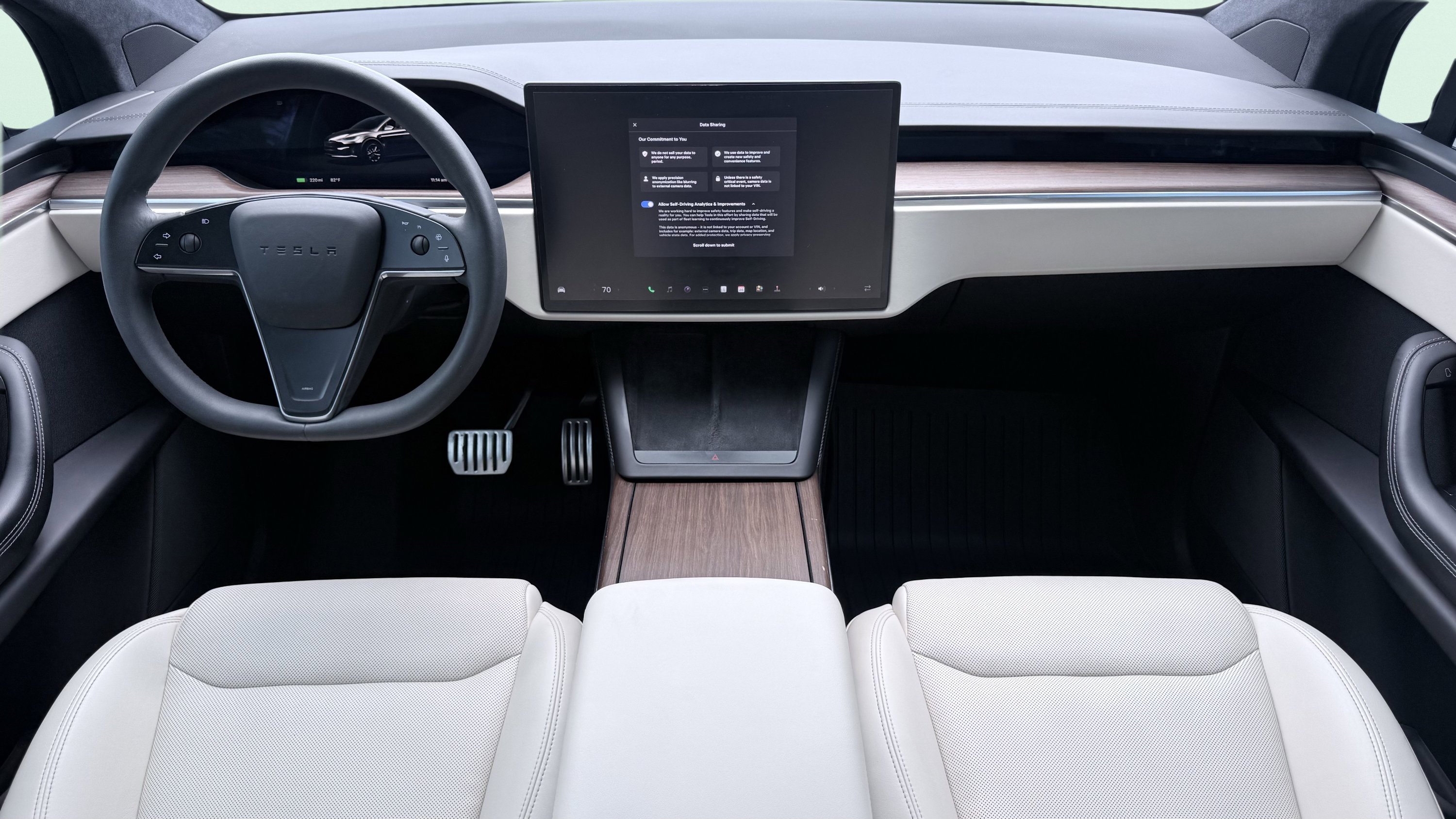 Used 2023 Tesla Model X AWD/4WD image 8