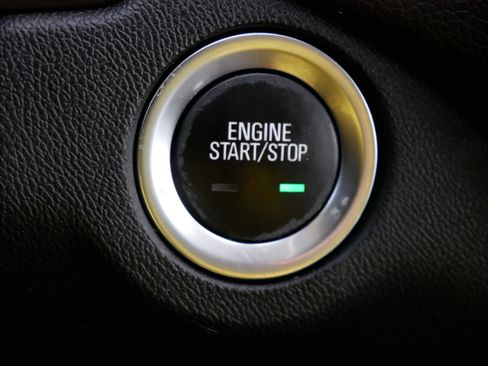 Used 2020 Chevrolet Equinox LT image 28