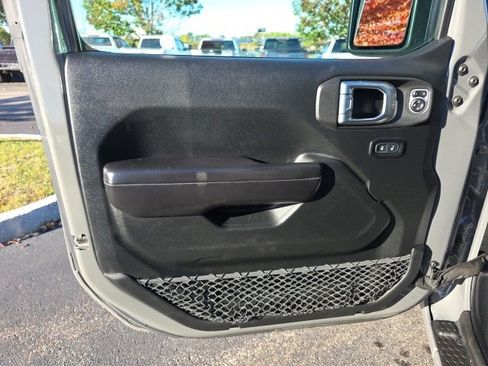 Used 2020 Jeep Gladiator Sport w/ Quick Order Package 23S image 21