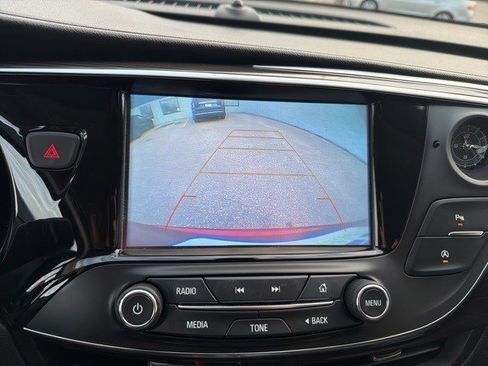Used 2019 Buick Envision Essence image 24