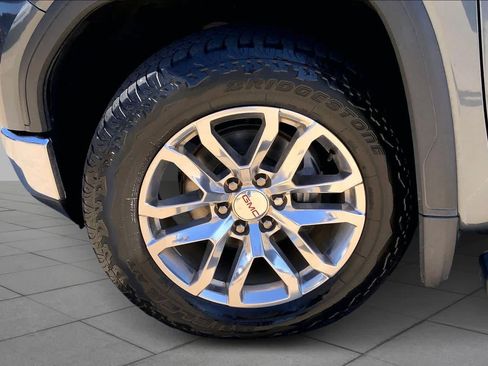 Used 2019 GMC Sierra 1500 SLT w/ SLT Premium Plus Package image 10