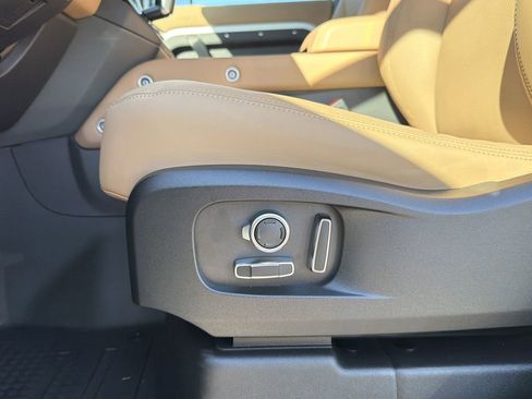 New 2026 Land Rover Defender 130 X-Dynamic SE AWD/4WD image 20