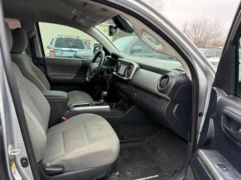 Used 2019 Toyota Tacoma SR5 image 14