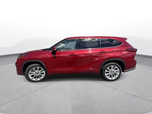 Used 2021 Toyota Highlander Limited FWD image 9