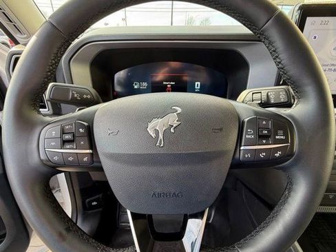 Used 2025 Ford Bronco Sport Badlands AWD/4WD image 16