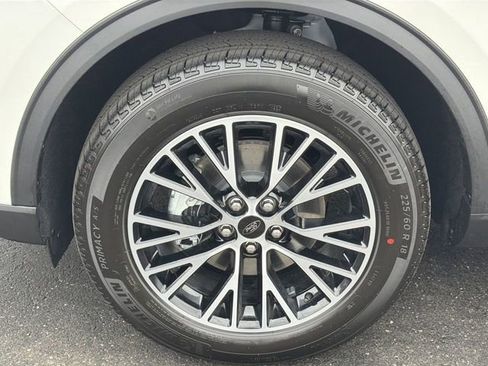 New 2026 Ford Escape SE FWD image 11