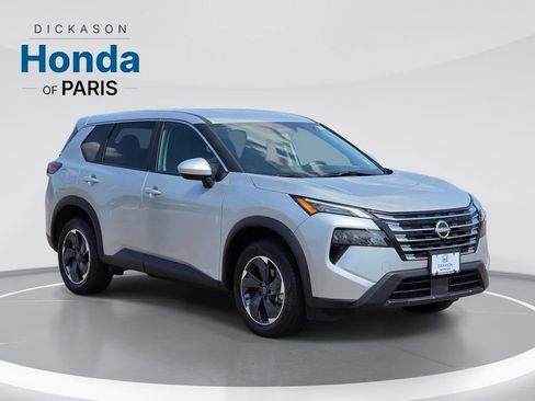 Used 2025 Nissan Rogue SV FWD image 3
