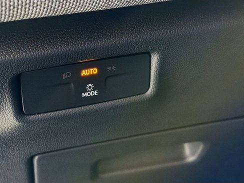 New 2026 Volkswagen Tiguan S image 10