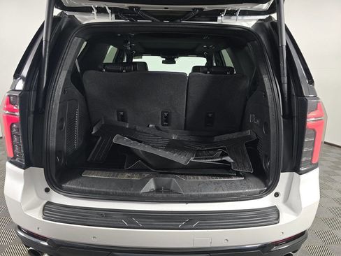 Used 2025 Chevrolet Tahoe RST w/ Comfort Package RWD image 13