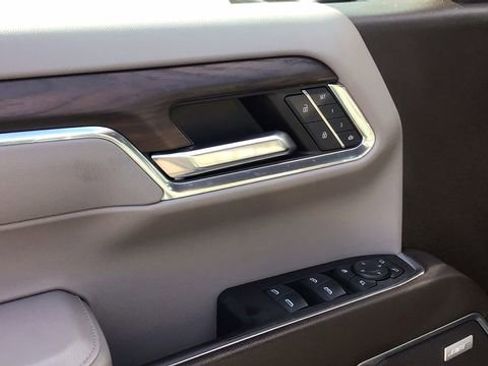 Used 2023 GMC Sierra 1500 SLT w/ SLT Premium Package image 16