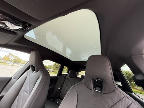 Used 2025 BMW iX xDrive50 image 22