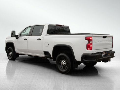 Used 2021 Chevrolet Silverado 2500 W/T w/ WT Convenience Package image 3