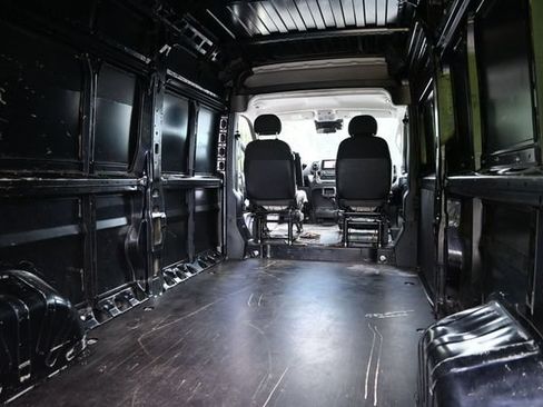 Used 2023 RAM ProMaster 2500 FWD image 5