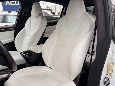 Used 2018 Tesla Model X 100D image 9