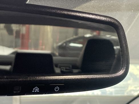 Used 2021 Toyota Camry XLE w/ Navigation Upgrade Package image 27