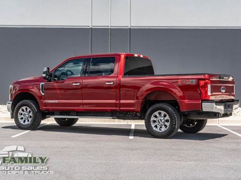 Used 2018 Ford F250 XLT w/ XLT Premium Package AWD/4WD image 5