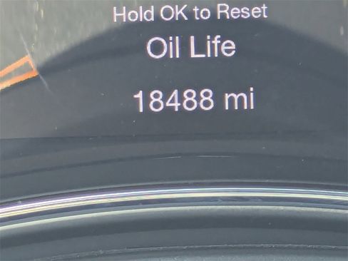 Used 2022 Jeep Grand Cherokee Laredo X image 34