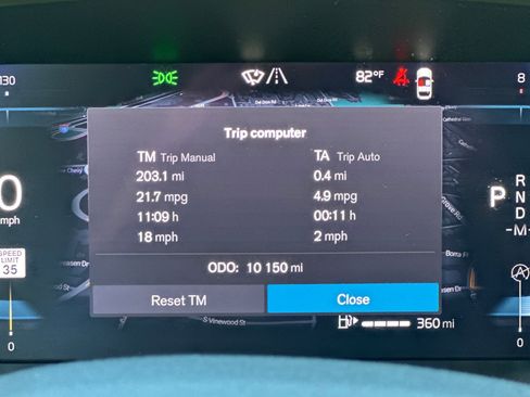 Certified 2023 Volvo XC40 B5 Plus image 33