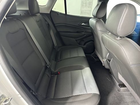 Used 2024 Chevrolet Trax LT FWD image 29