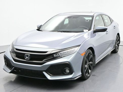 Used 2019 Honda Civic Sport Touring image 3