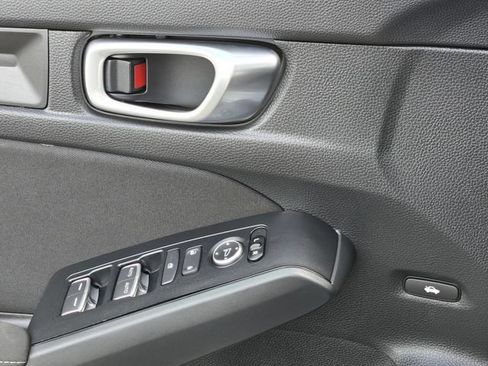 Used 2025 Honda Civic LX image 17