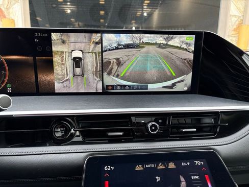 Used 2025 INFINITI QX80 Sensory image 41