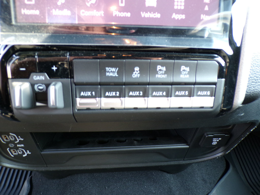 New 2026 RAM 2500 Tradesman AWD/4WD image 39