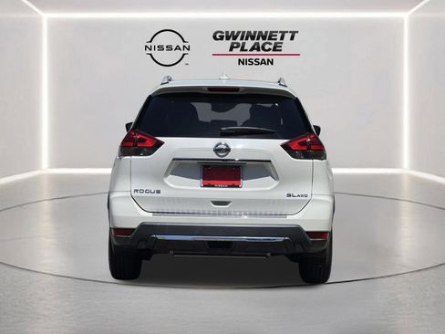 Used 2017 Nissan Rogue SL w/ SL Premium Package AWD/4WD image 24