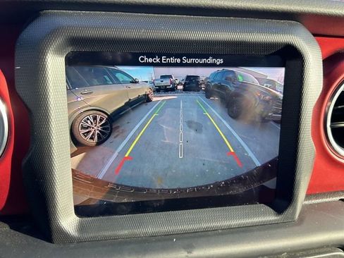 Used 2018 Jeep Wrangler Unlimited Rubicon image 15