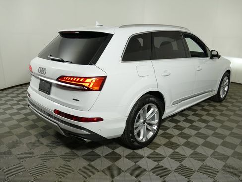 Certified 2026 Audi Q7 3.0T Premium Plus w/ Premium Plus Package AWD/4WD image 5