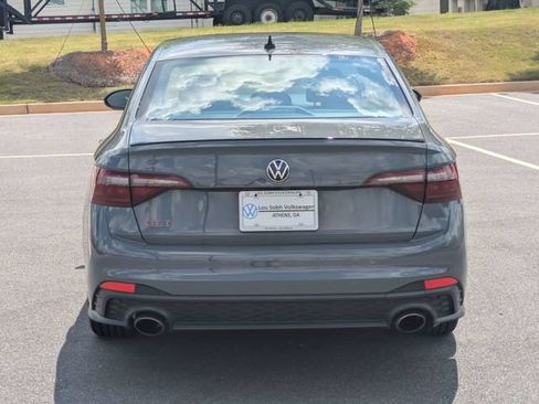 Used 2023 Volkswagen Jetta GLI Autobahn FWD image 5