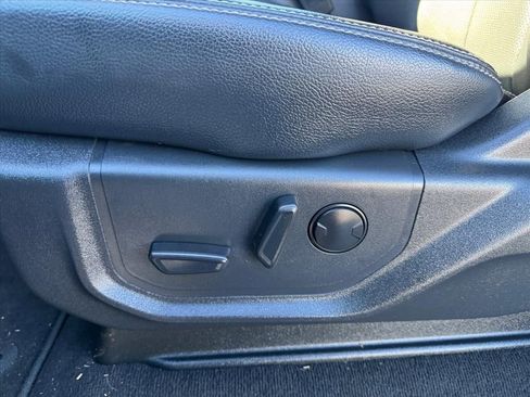 Used 2022 Ford F350 Lariat w/ Lariat Ultimate Package image 14