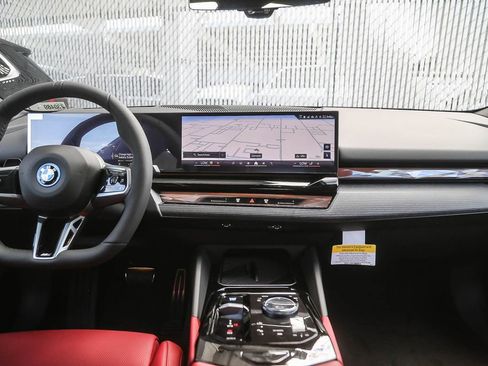 New 2026 BMW i5 eDrive40 w/ M Sport Package RWD image 9