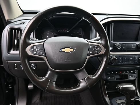 Used 2020 Chevrolet Colorado Z71 w/ Z71 Midnight Edition image 14