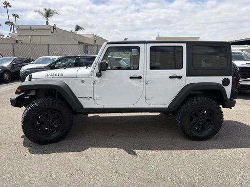 Used 2017 Jeep Wrangler Unlimited Sport AWD/4WD image 8