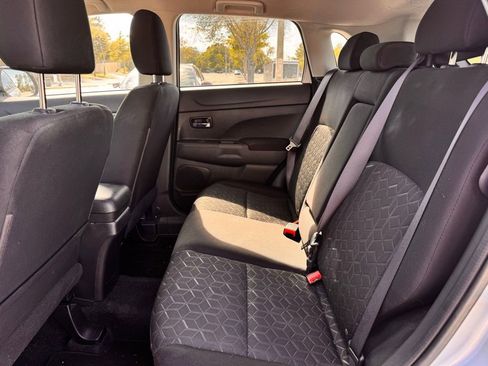 Used 2021 Mitsubishi Outlander Sport ES FWD image 14