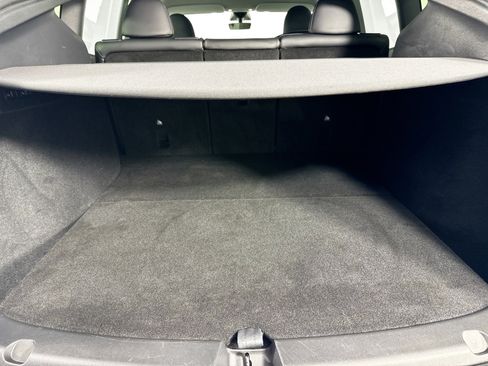 Used 2023 Tesla Model Y Long Range image 36